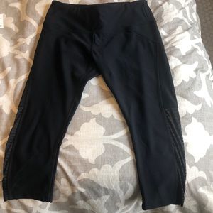 Black cropped leggings